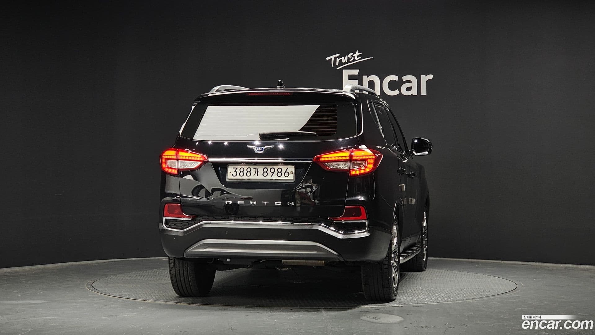 Main__Slider__Photo:Rexton KG Mobility 2020.6-3