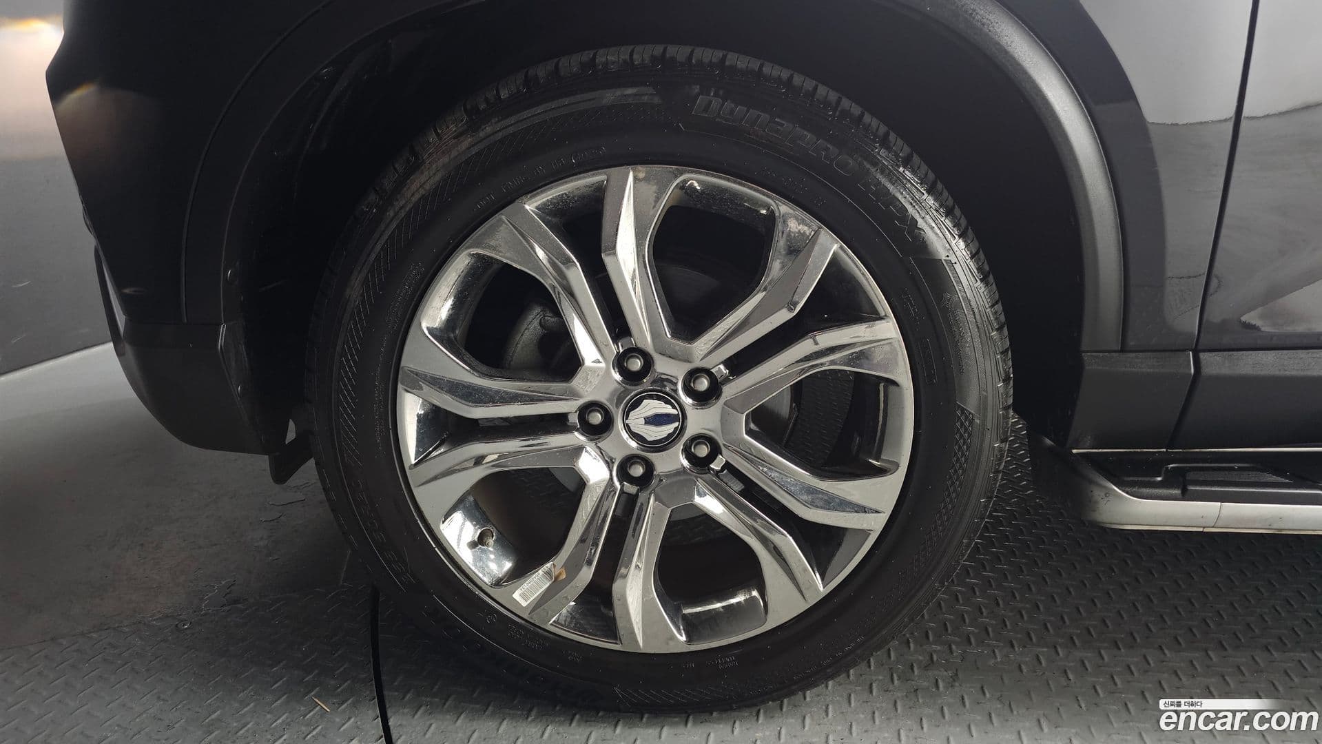 Main__Slider__Photo:Rexton KG Mobility 2020.6-4