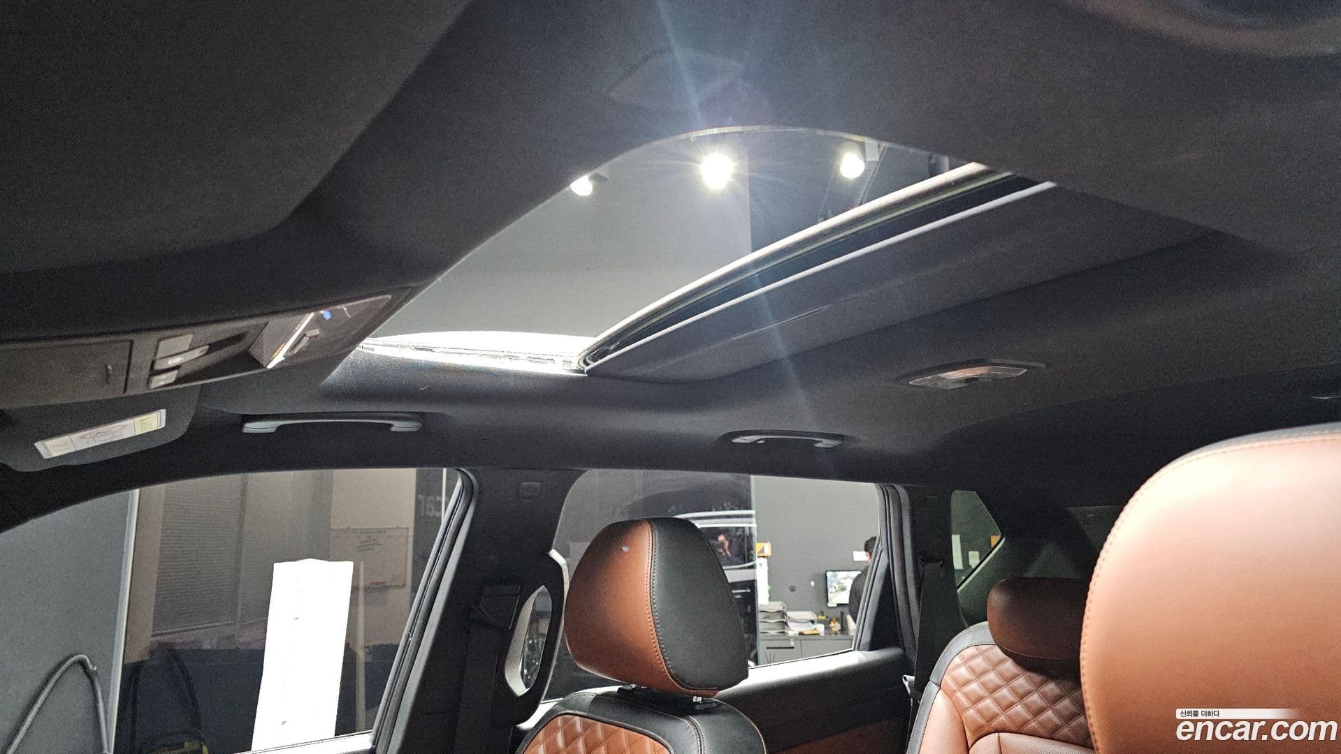 Main__Slider__Photo:Rexton KG Mobility 2020.6-15