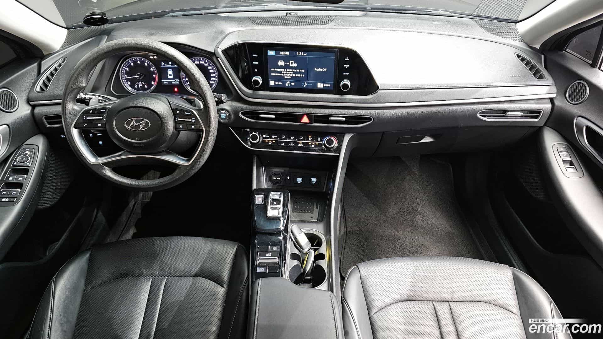 Sonata Hyundai 2019.4-INNER-007