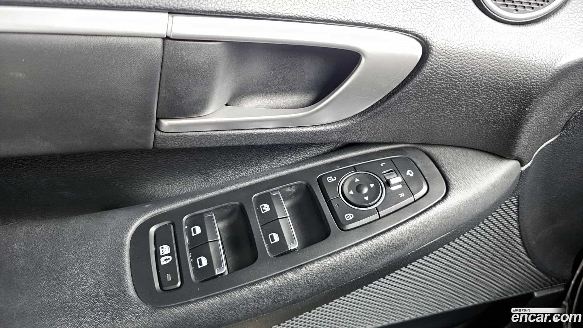 Sonata Hyundai 2019.4-OPTION-018