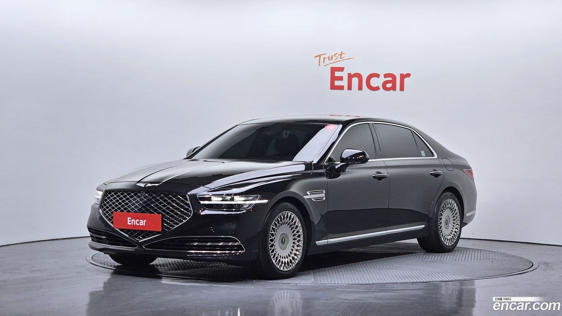 Main__Slider__Photo:G90 Genesis 2019.7-0