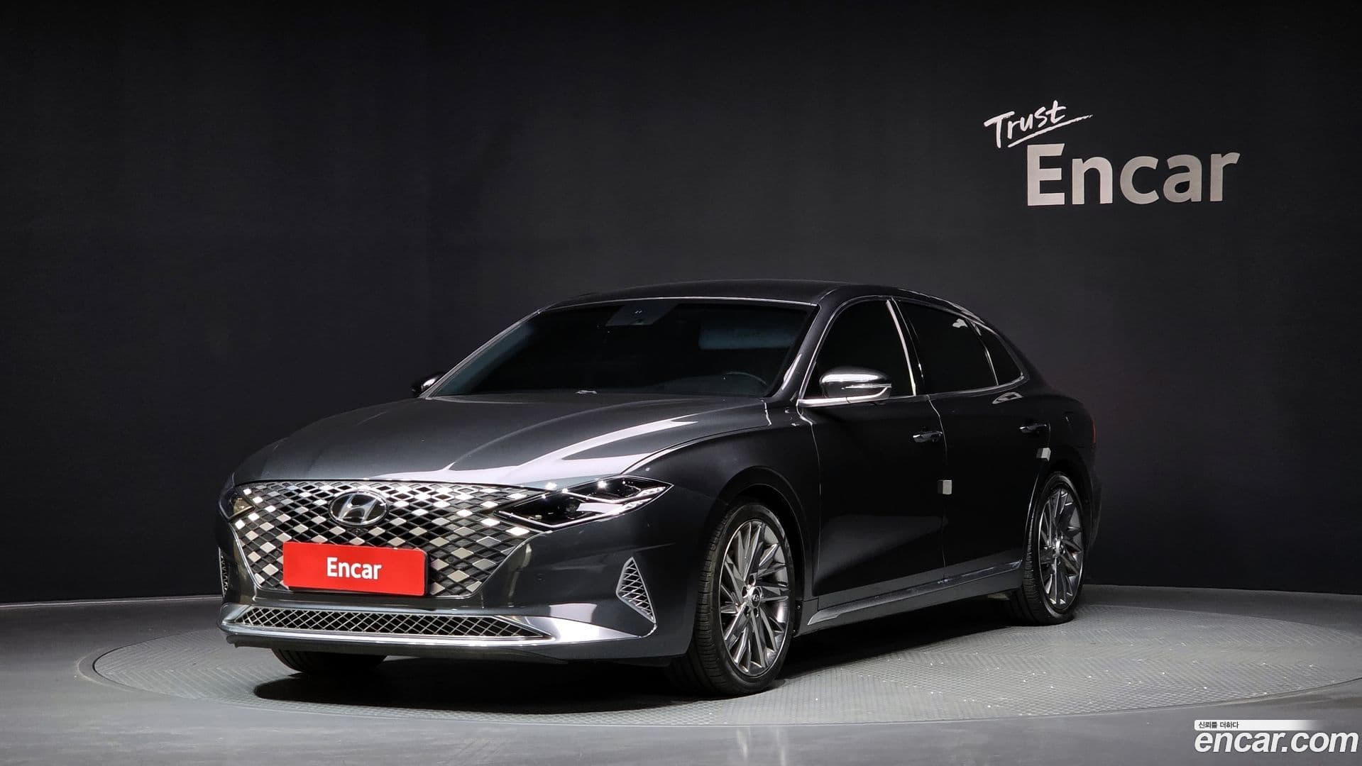 Main__Slider__Photo:Grandeur Hyundai 2020.0-0