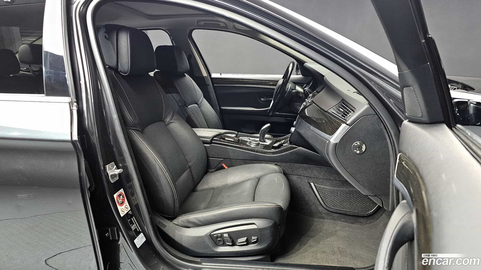 5-Series BMW 2016.3-INNER-010