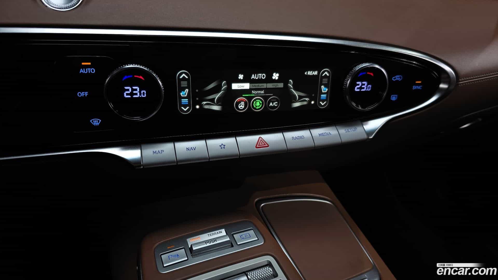 GV70 Genesis 2021.0-OPTION-020
