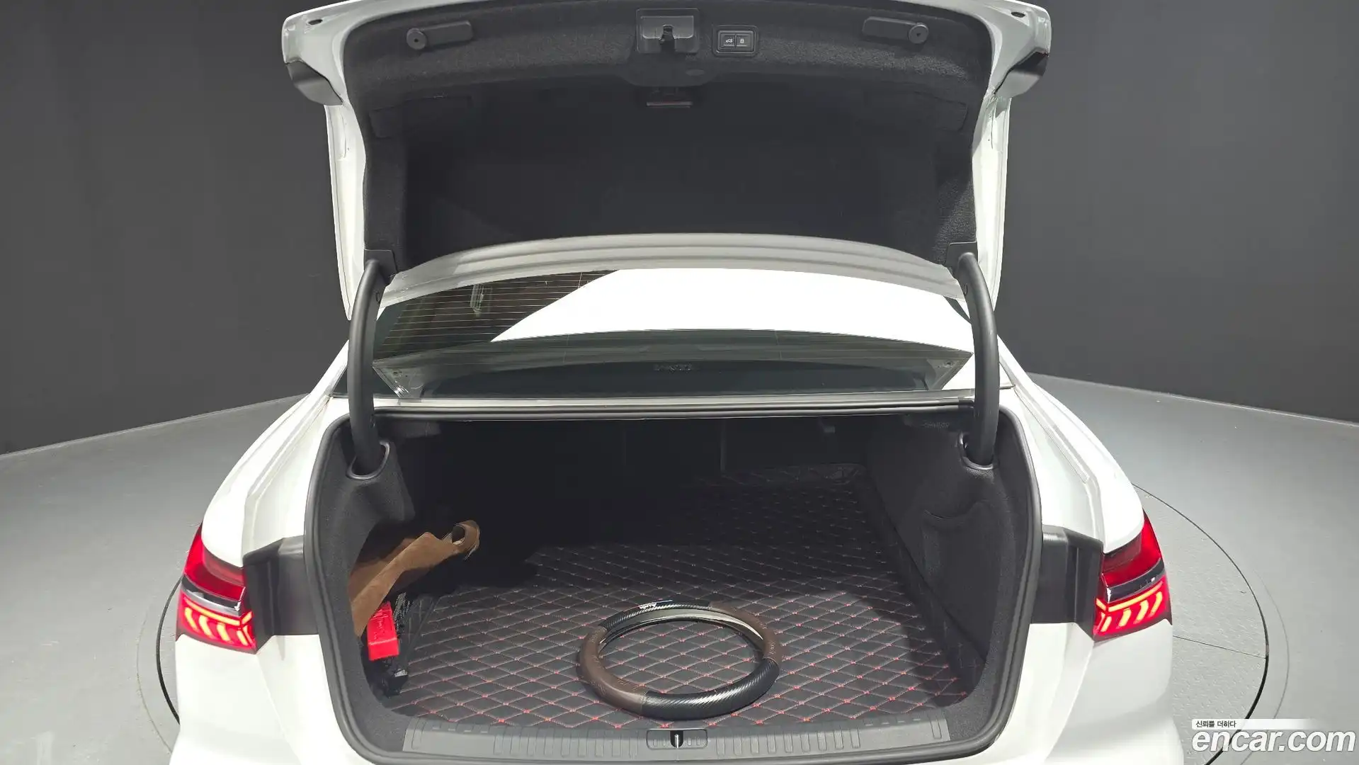 A6 Audi 2023.11-OPTION-024