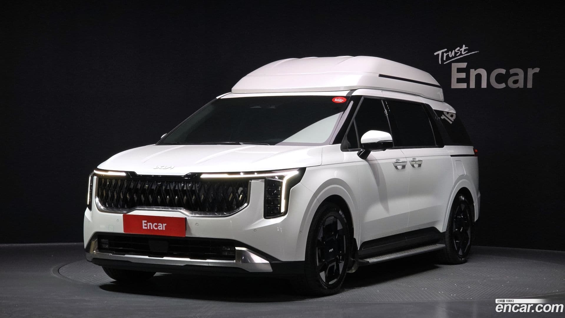 Main__Slider__Photo:Canival Kia 2024.0-0