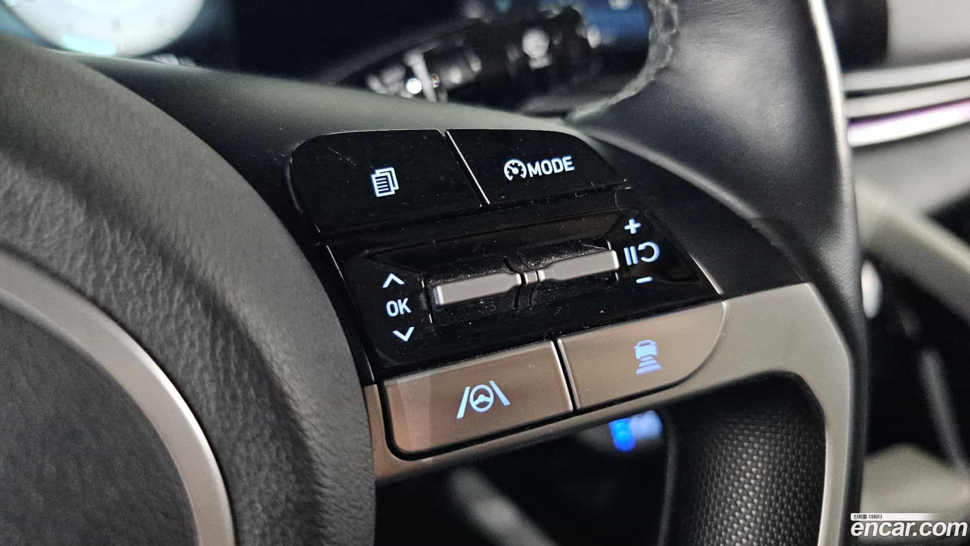 AVANTE Hyundai 2022.0-OPTION-022