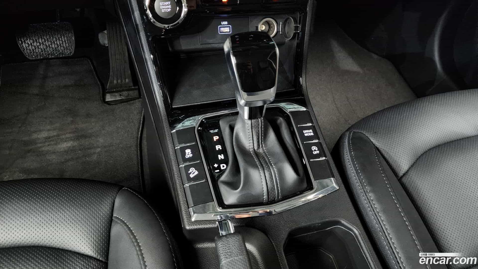 KORANDO KG Mobility 2020.0-INNER-009