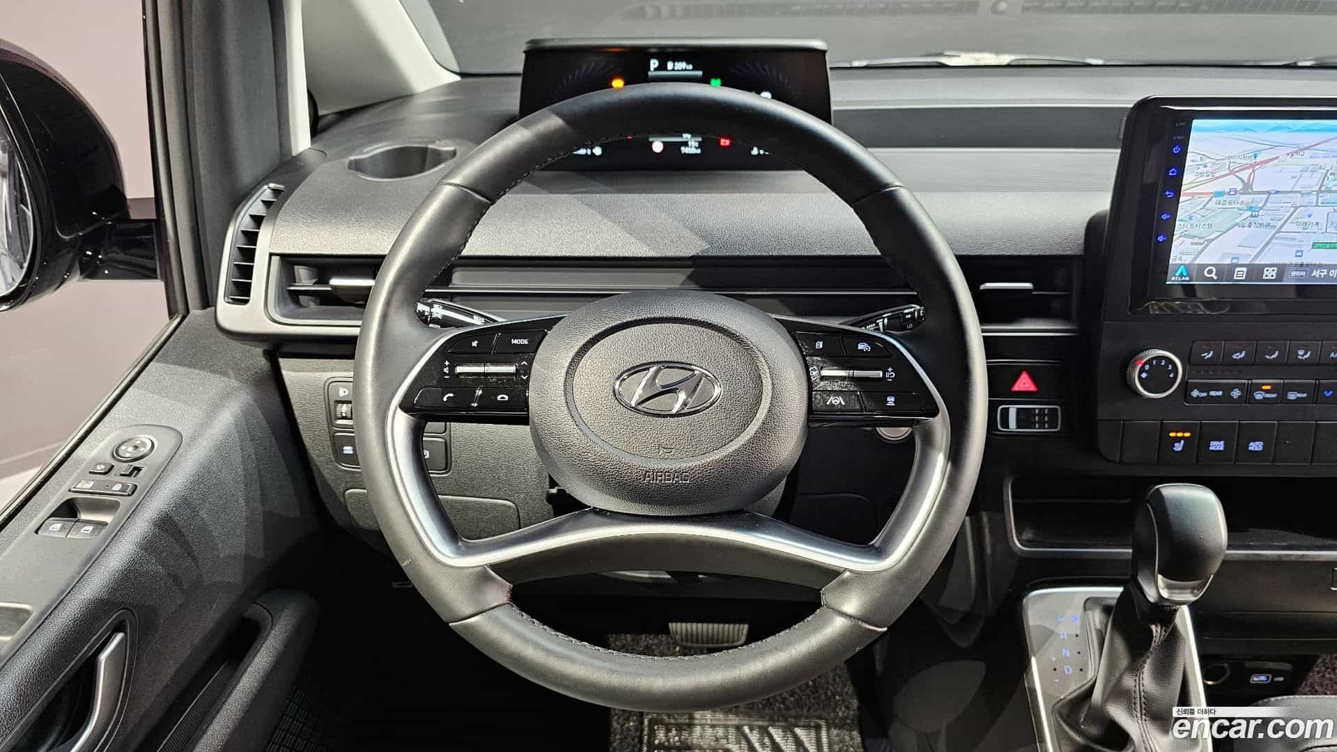 Staria Hyundai 2023.4-OPTION-017