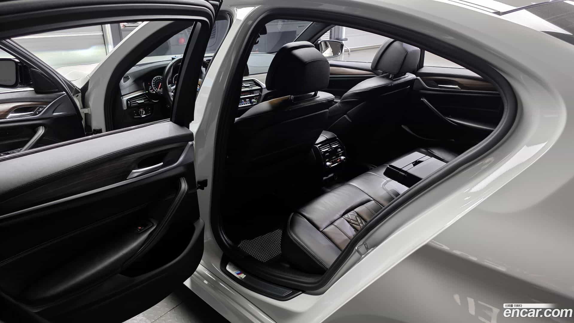 5-Series BMW 2017.8-OPTION-015