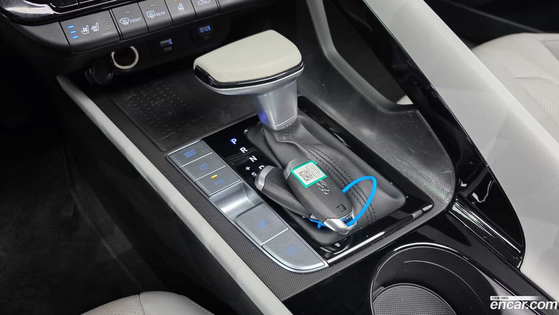 AVANTE Hyundai 2021.0-INNER-009
