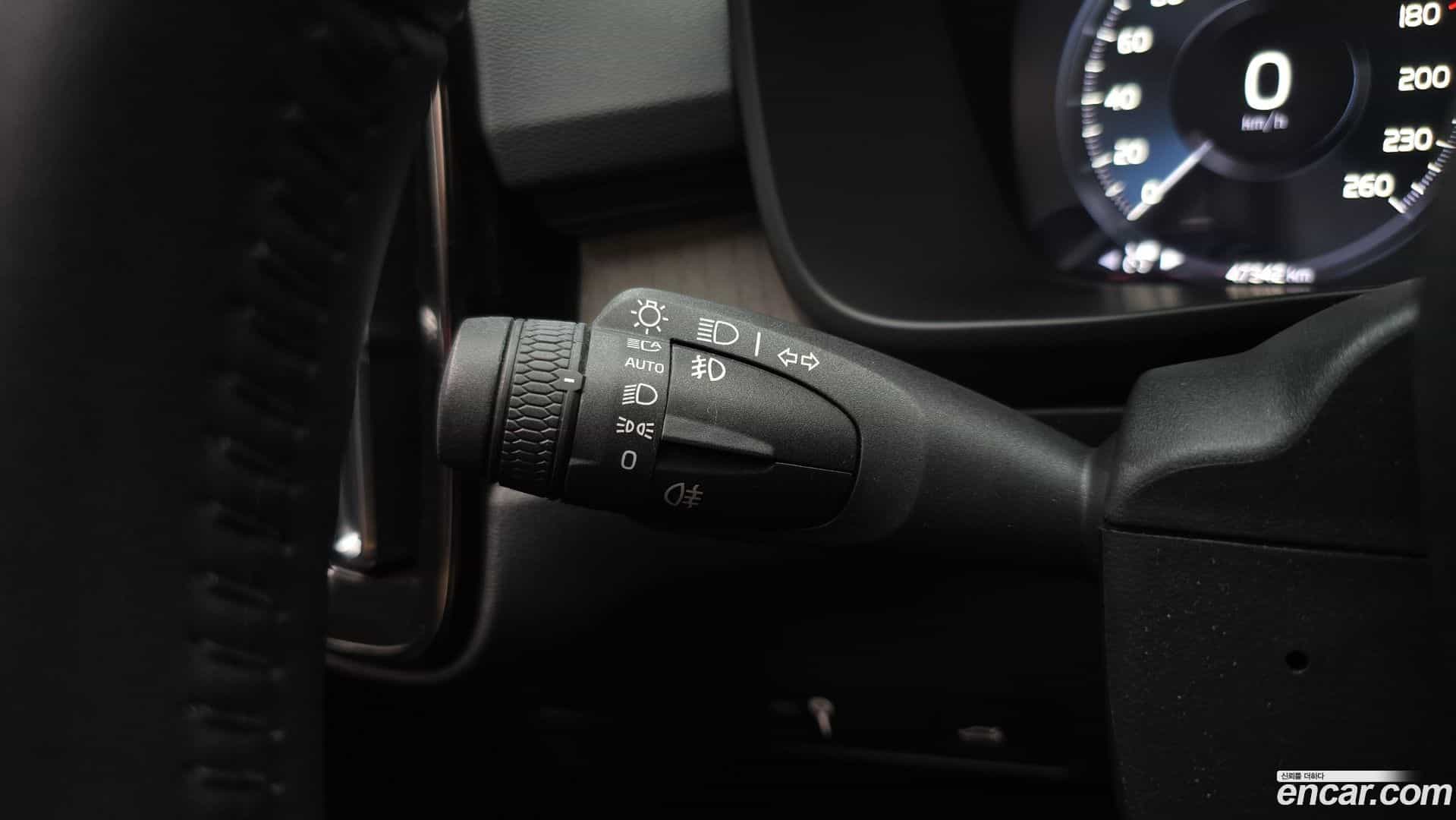 XC40 Volvo 2021.0-OPTION-021
