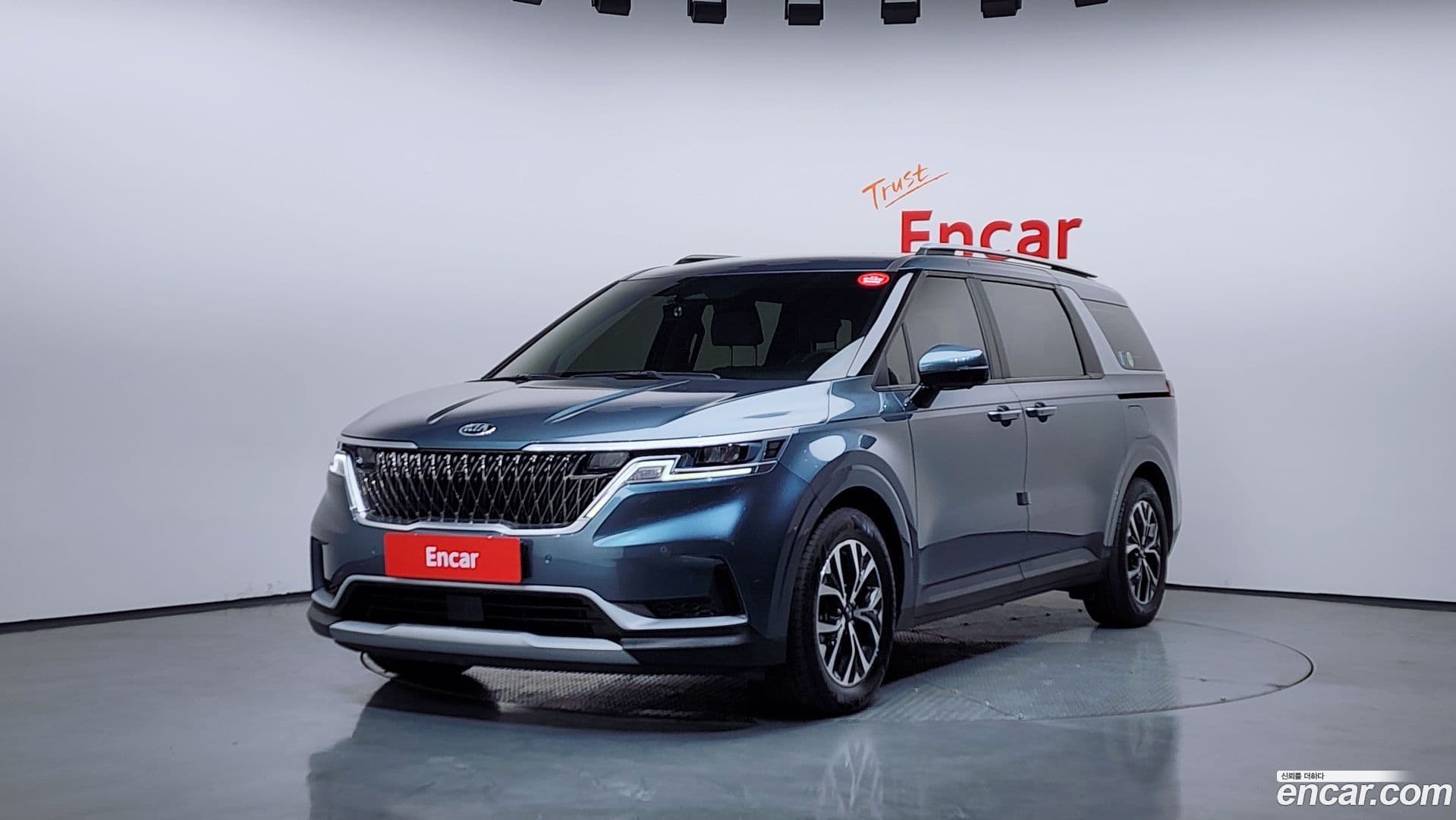 Main__Slider__Photo:Canival Kia 2021.2-0