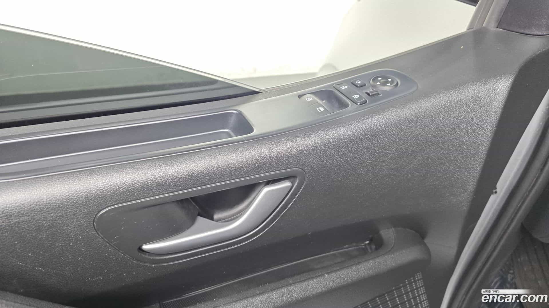 Staria Hyundai 2023.1-OPTION-021