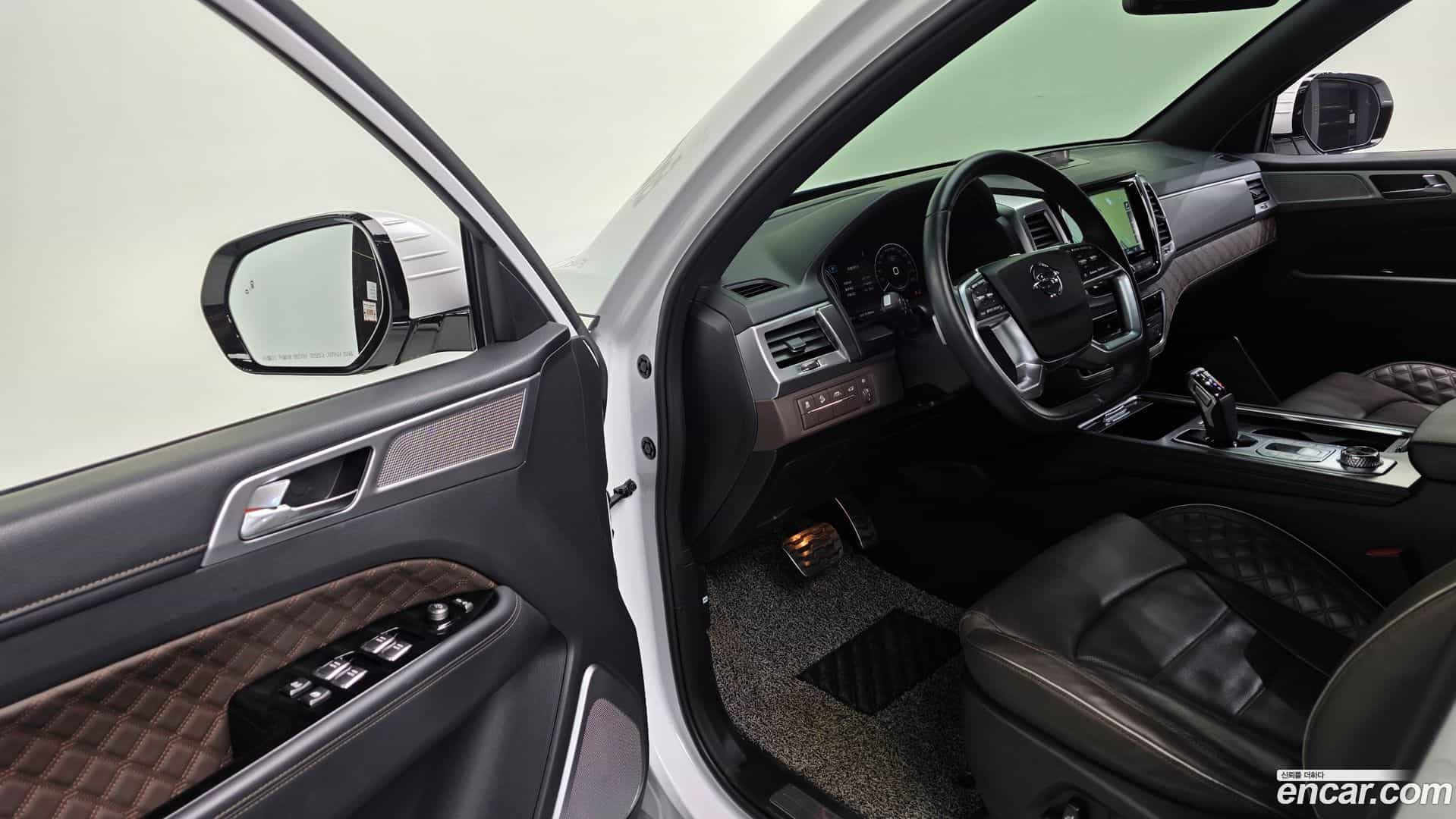 Rexton KG Mobility 2021.7-OPTION-015