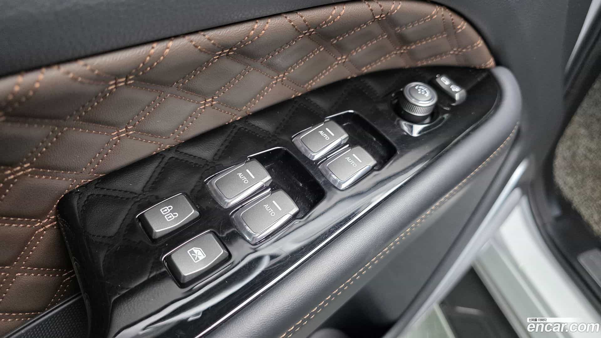 Rexton KG Mobility 2021.7-OPTION-016