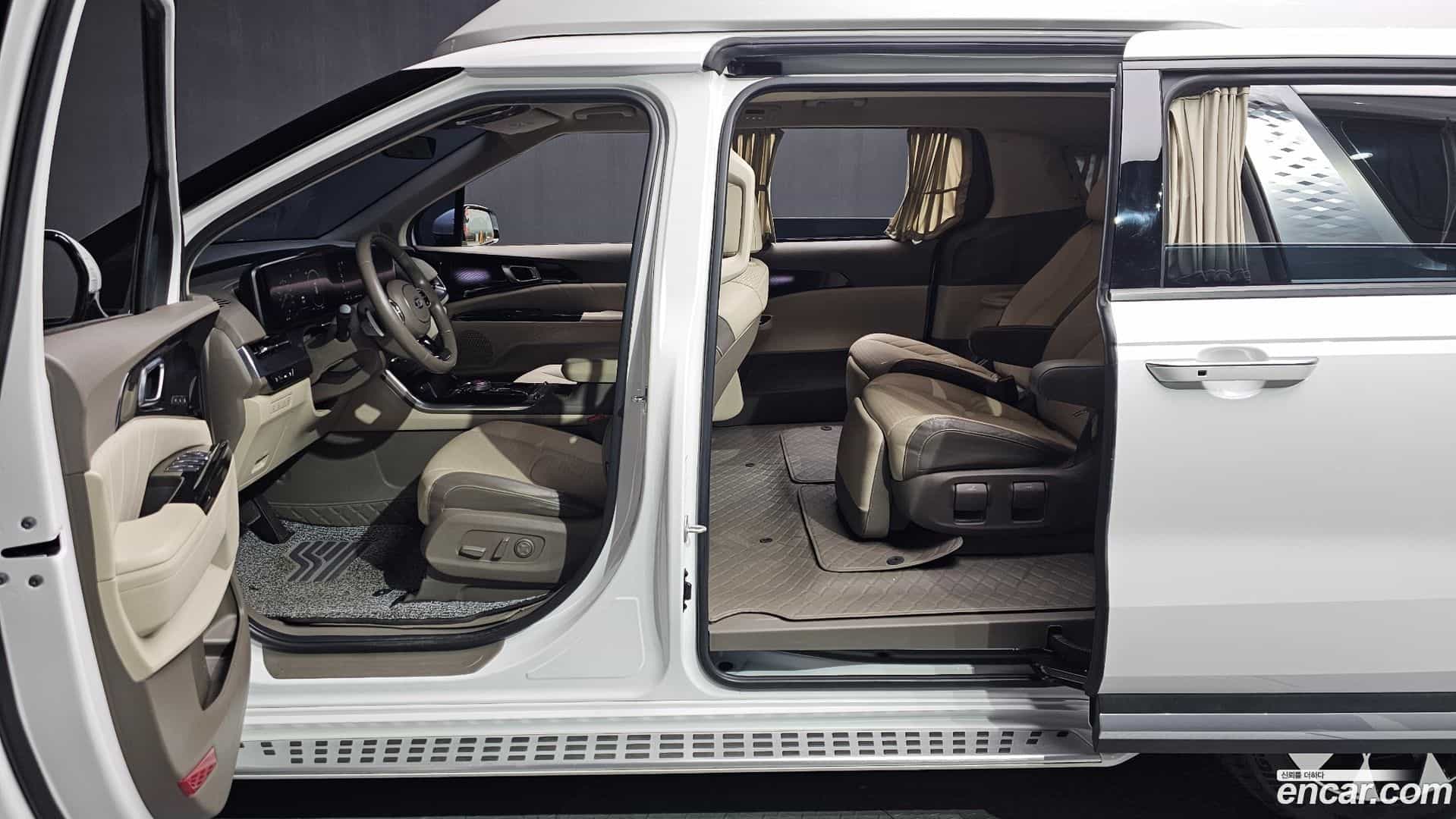 Canival Kia 2021.4-OPTION-015