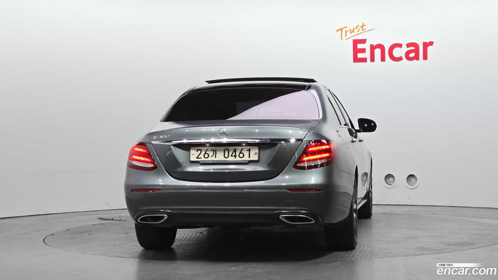 E-Class Mercedes-Benz 2016.6-OUTER-004