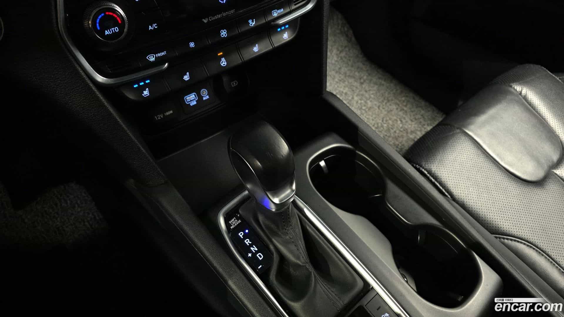 Santafe Hyundai 2018.6-INNER-009