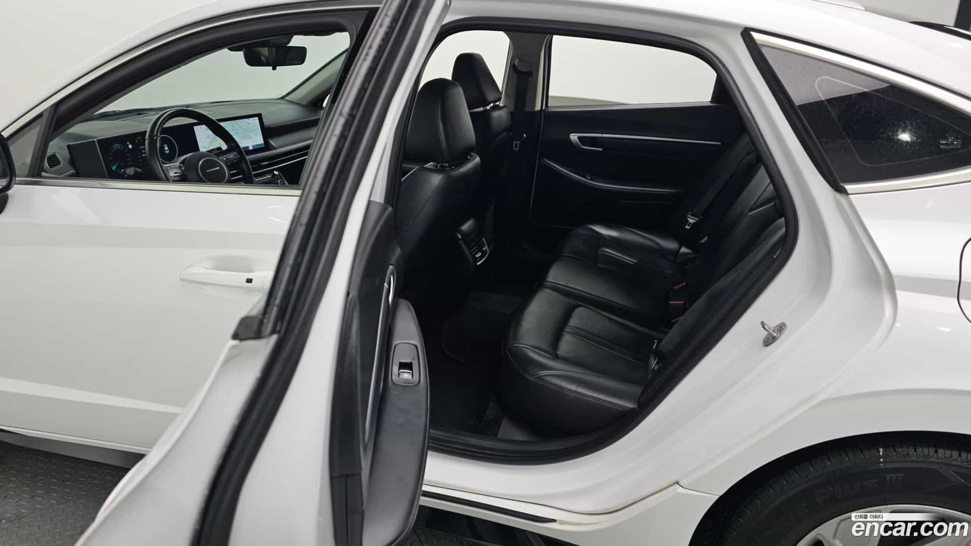 Sonata Hyundai 2023.6-OPTION-016