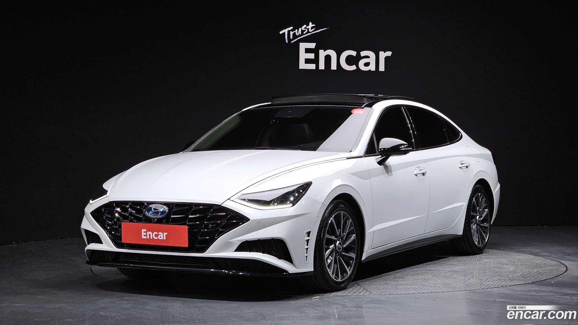 Main__Slider__Photo:Sonata Hyundai 2020.3-0