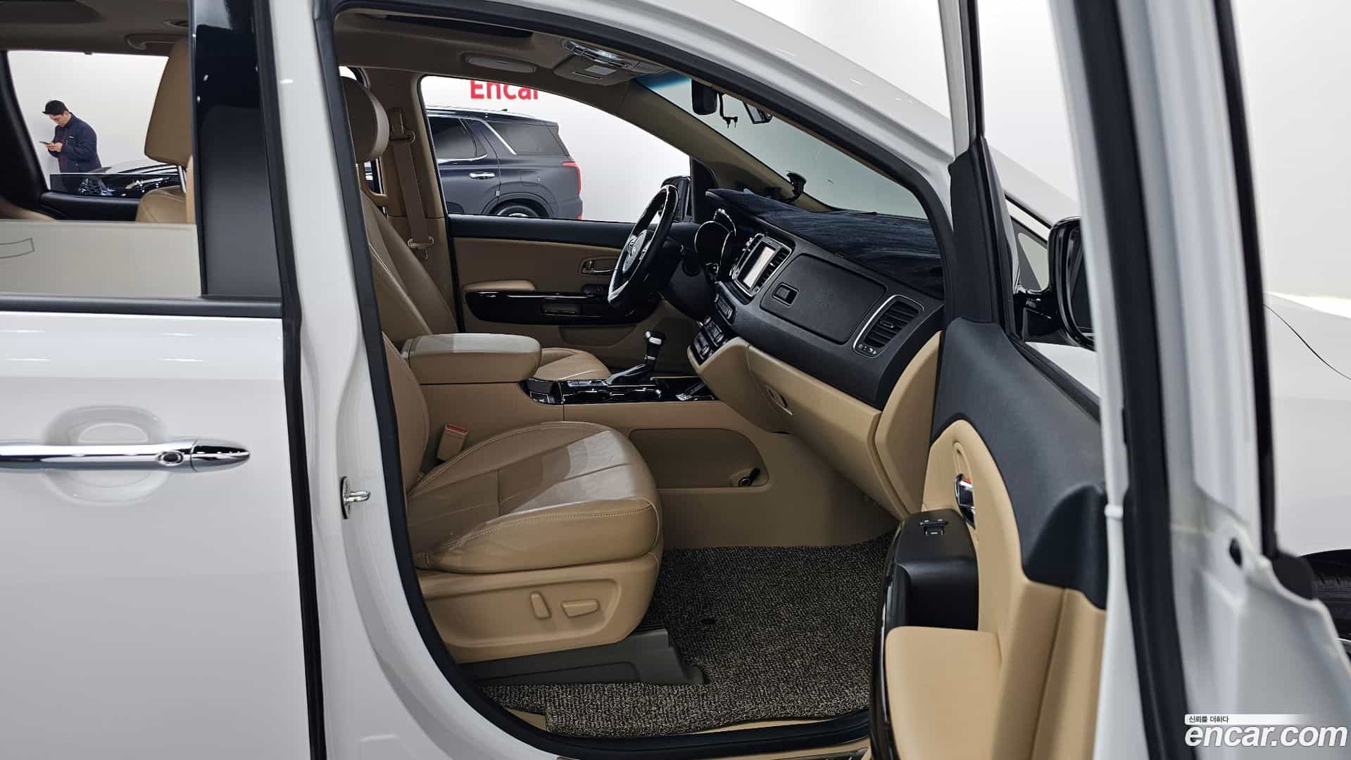 Canival Kia 2019.4-OPTION-015