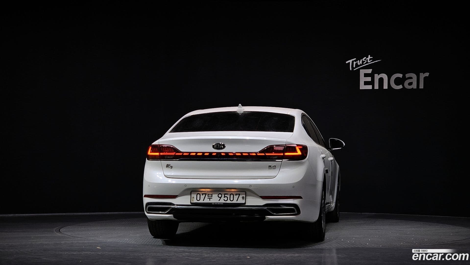 Main__Slider__Photo:K7 Kia 2019.7-3