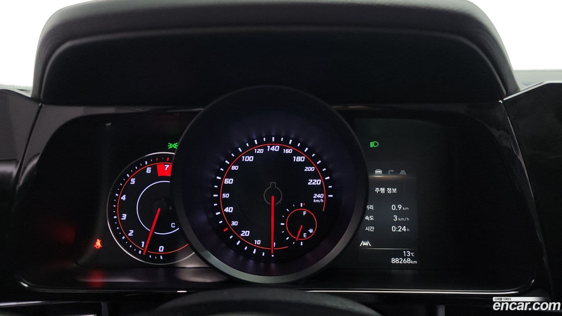 Main__Slider__Photo:AVANTE Hyundai 2022.8-7