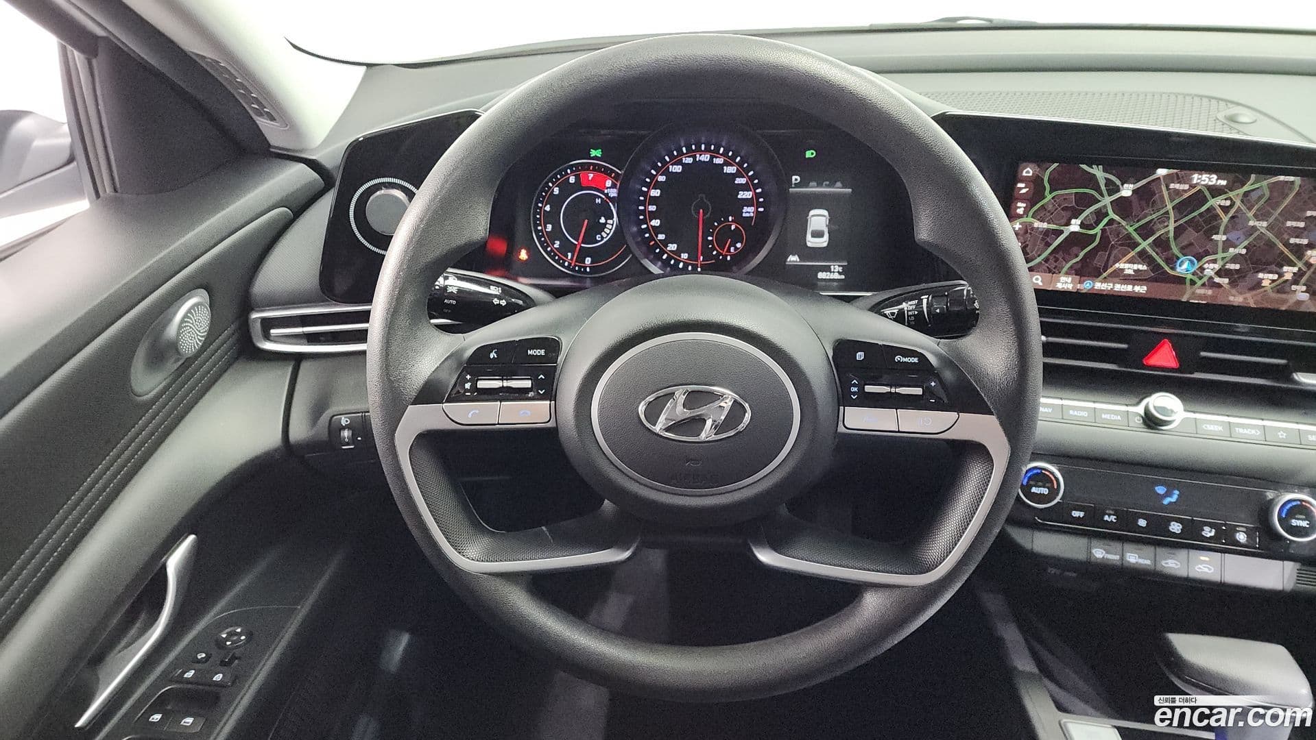 Main__Slider__Photo:AVANTE Hyundai 2022.8-13