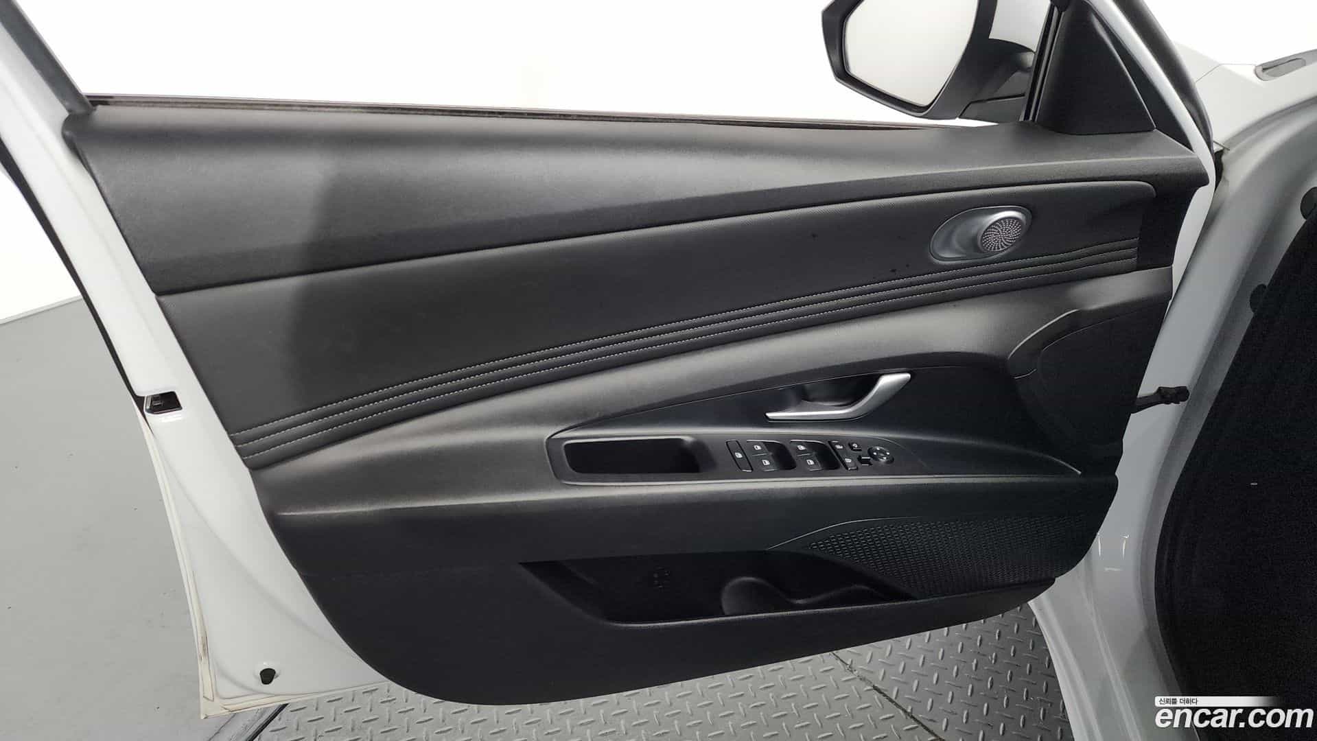 AVANTE Hyundai 2022.8-INNER-034