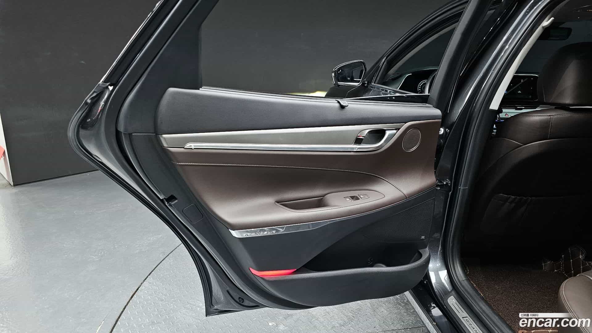 Grandeur Hyundai 2021.2-INNER-035