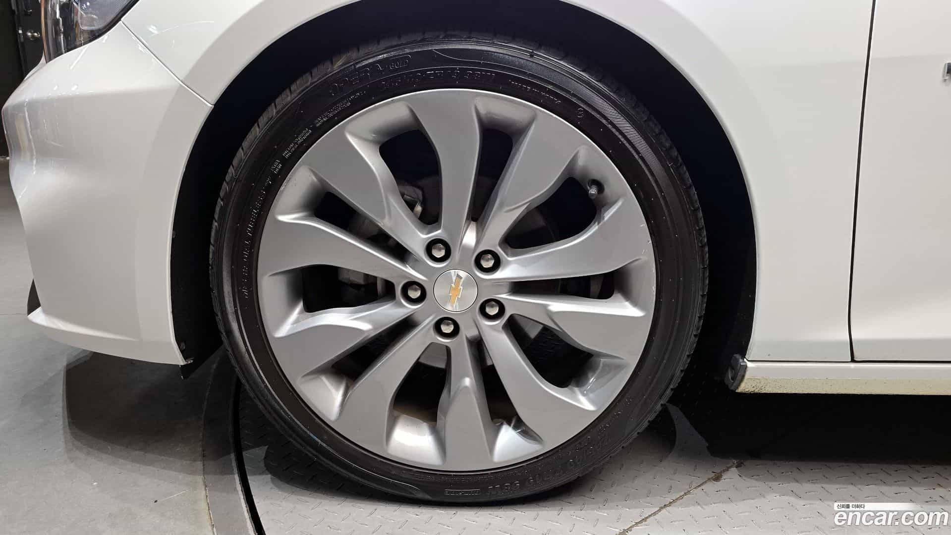 Malibu Chevrolet 2018.3-OUTER-005