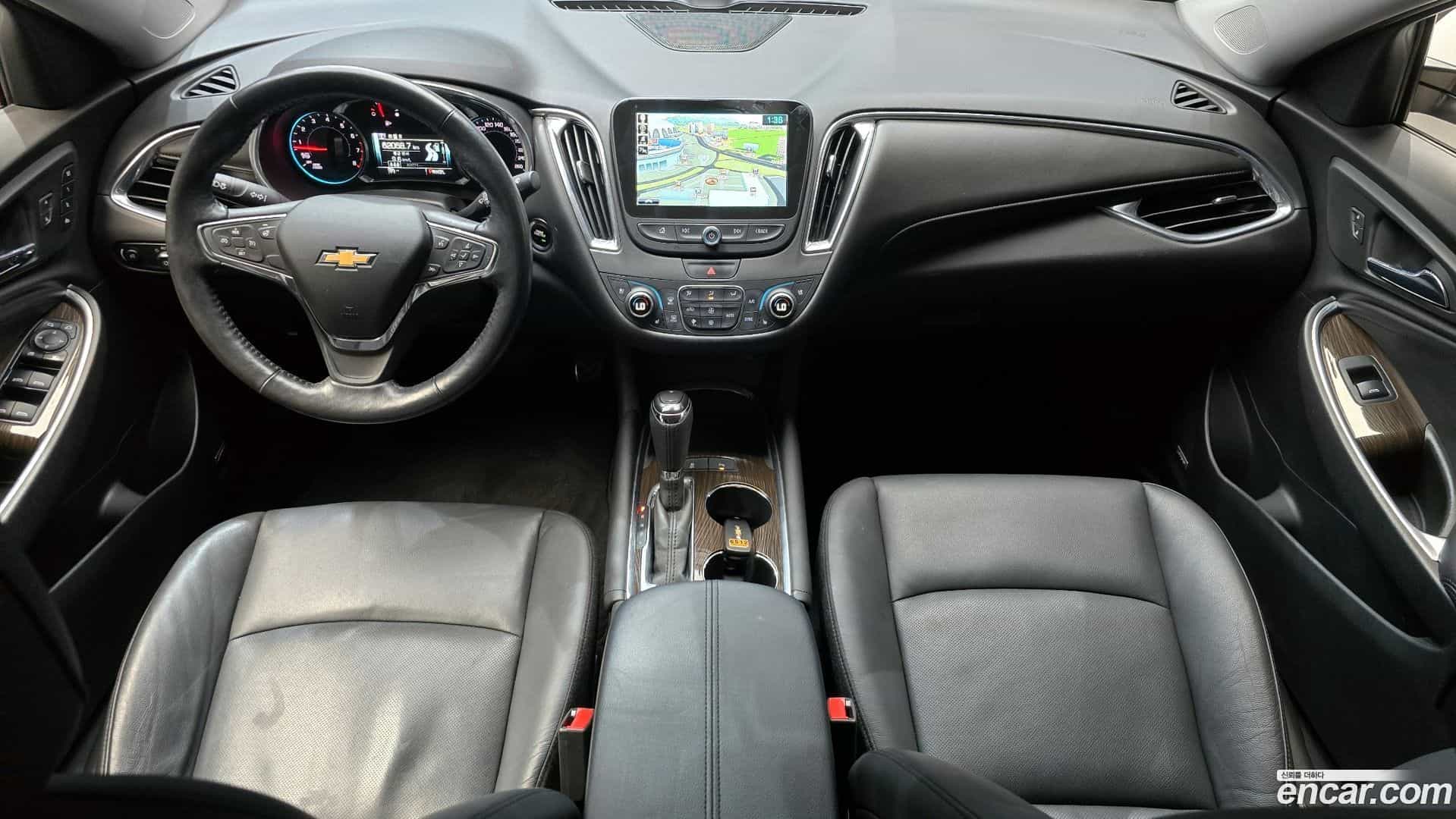 Malibu Chevrolet 2018.3-INNER-007