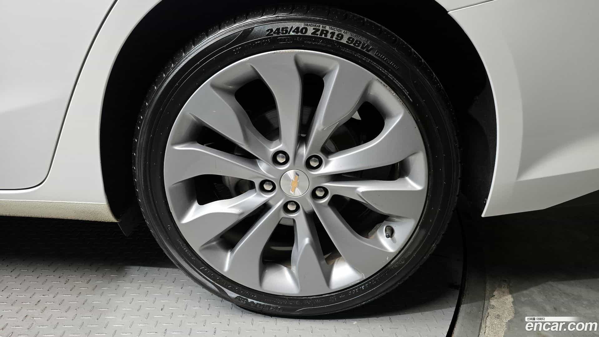 Malibu Chevrolet 2018.3-OUTER-031