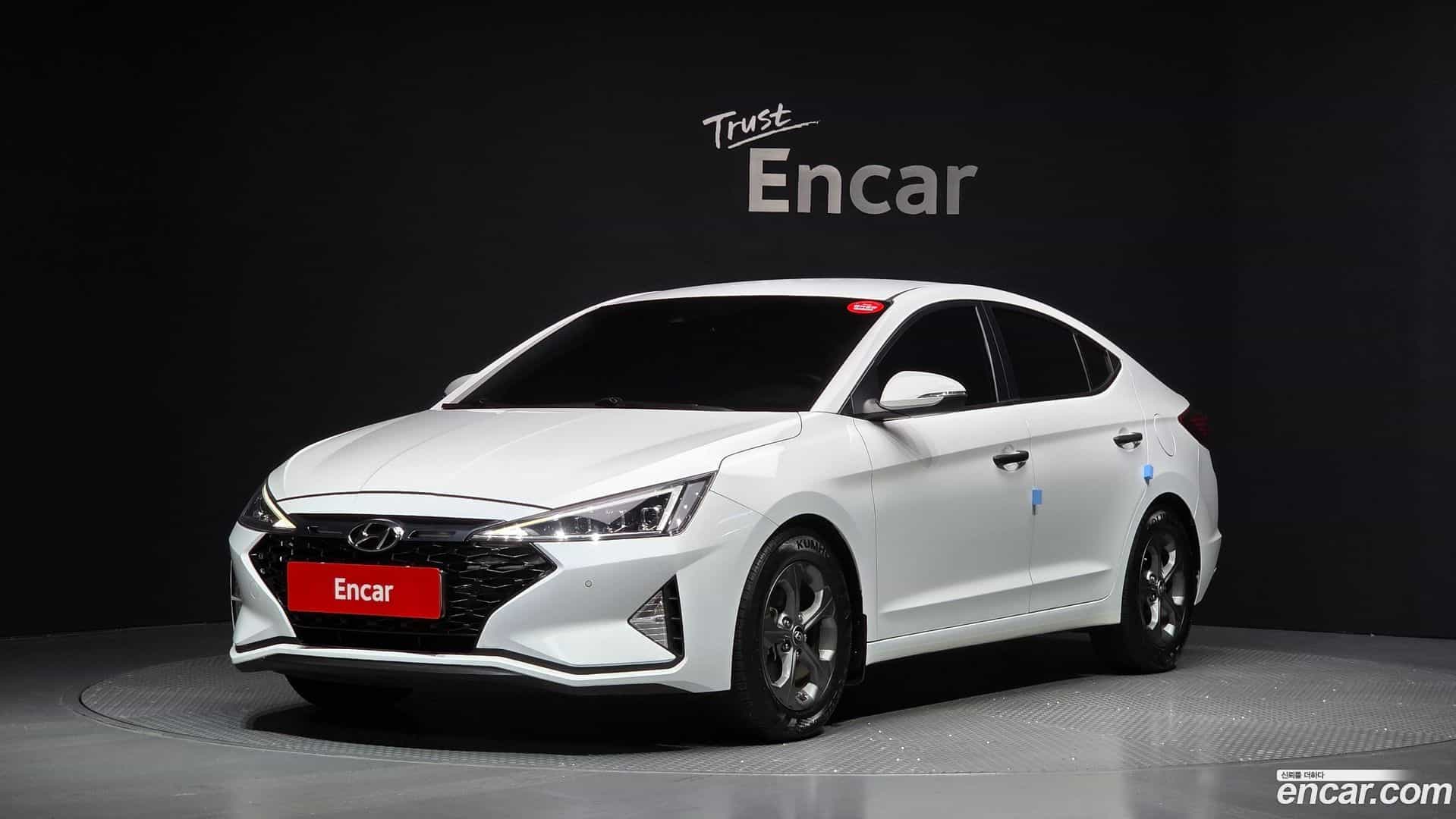 AVANTE Hyundai 2019.10-OUTER-001