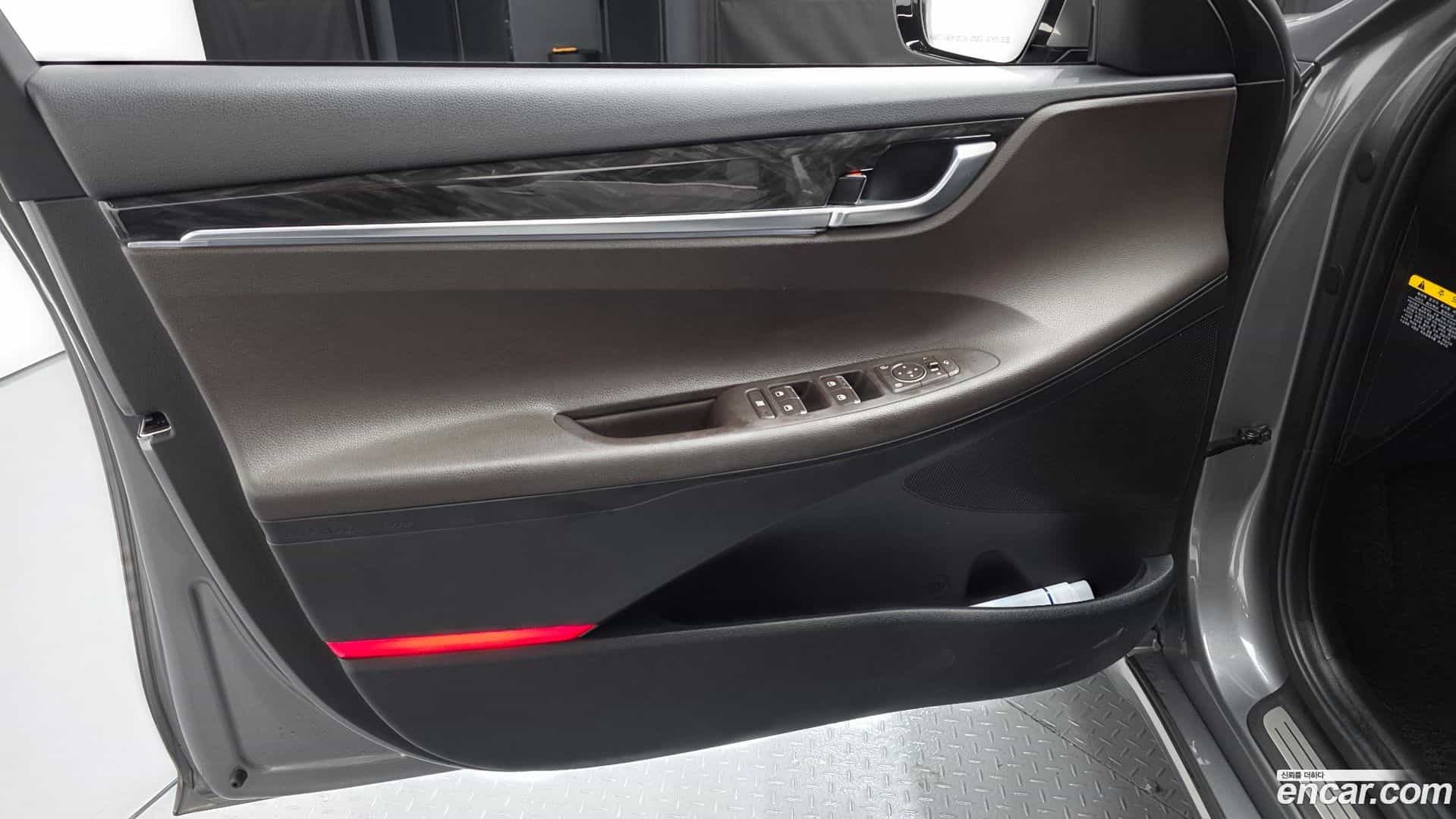 Grandeur Hyundai 2017.11-INNER-034