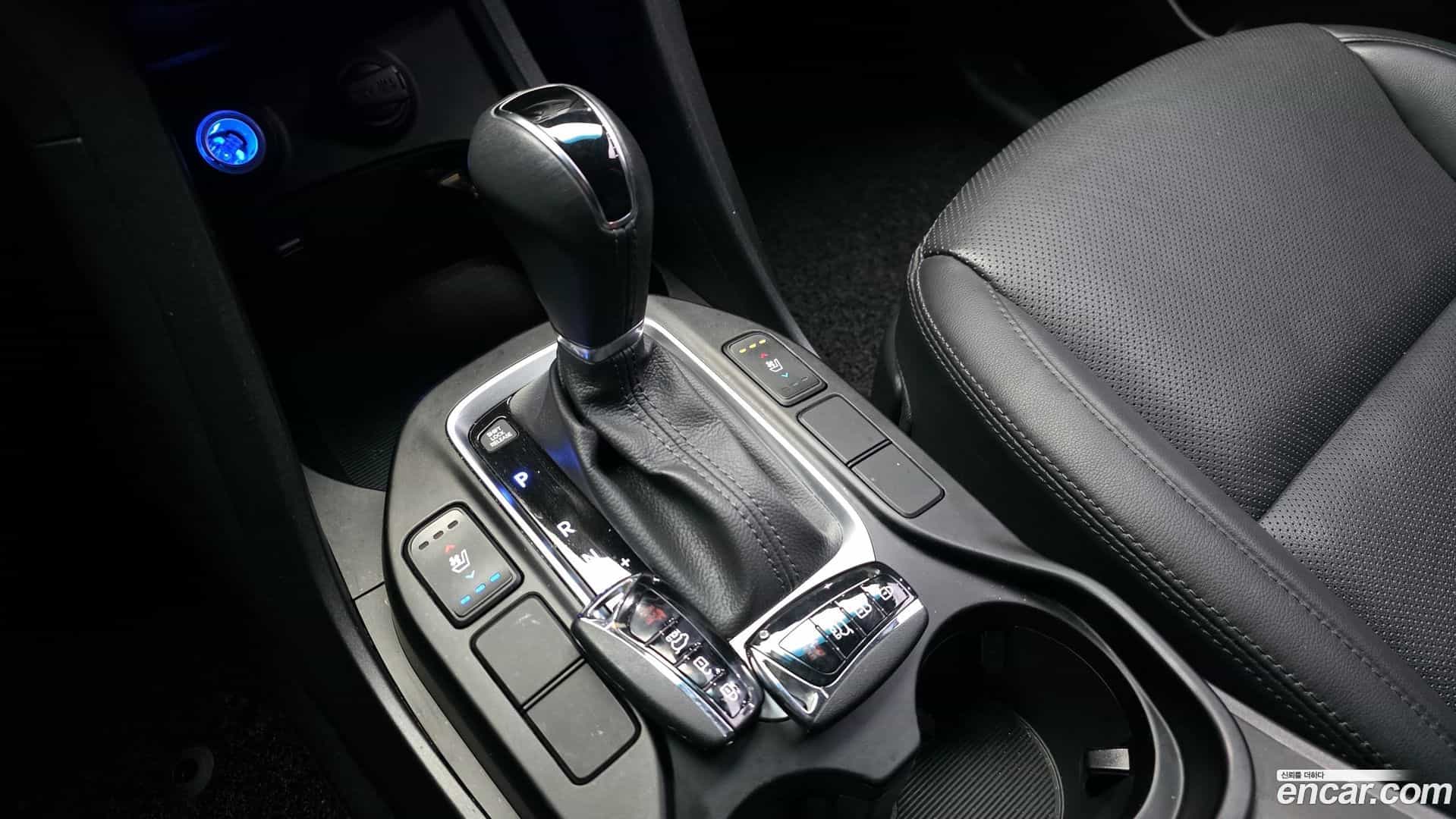Santafe Hyundai 2016.1-INNER-009