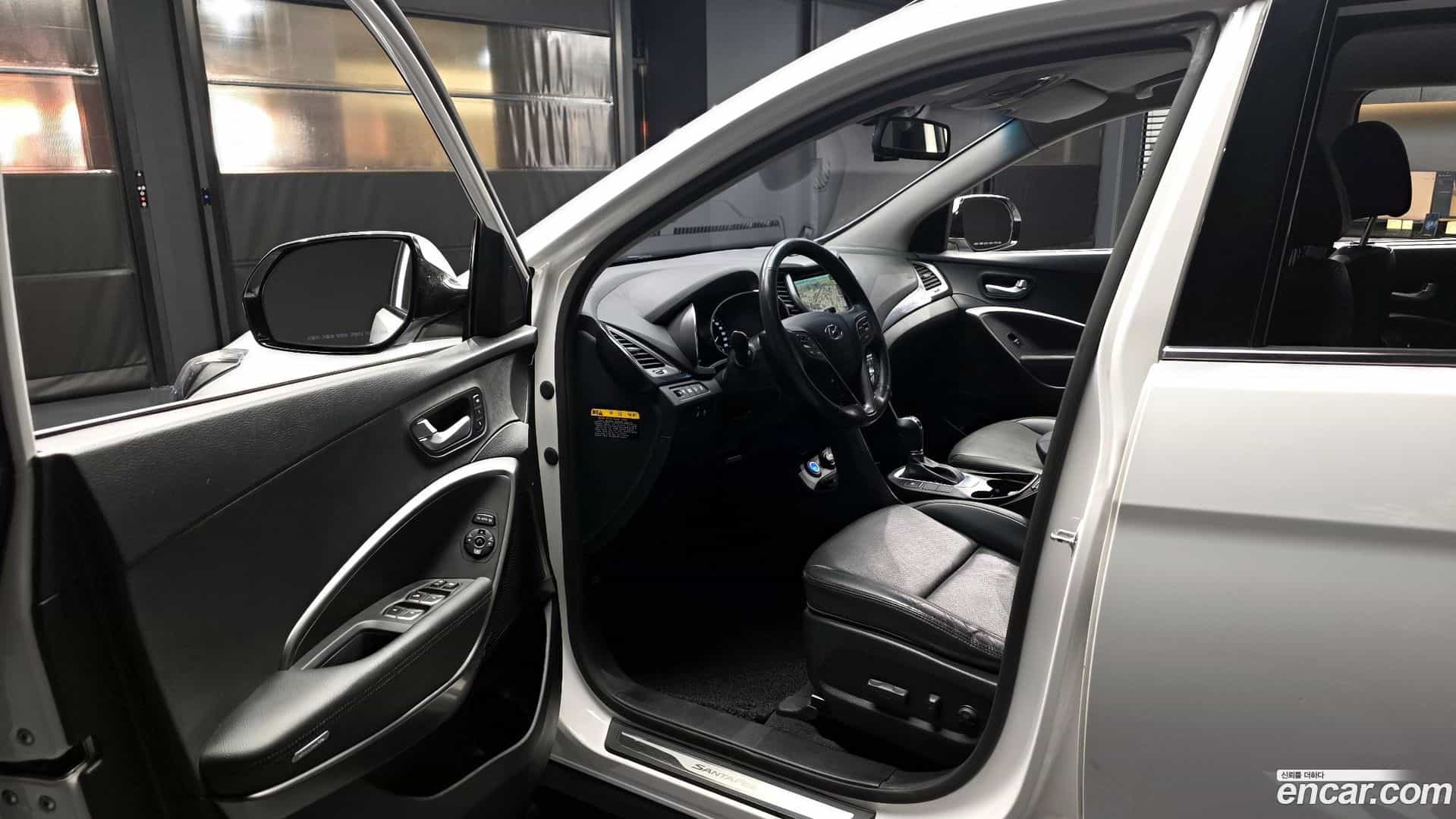 Santafe Hyundai 2016.1-INNER-010