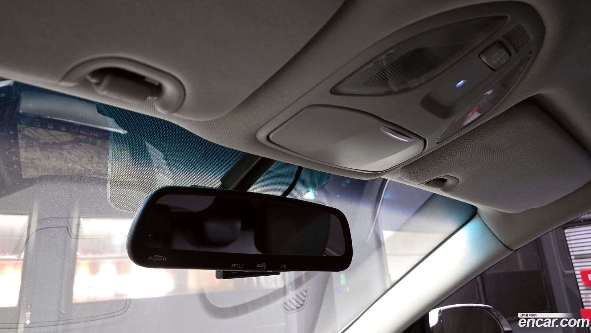 Main__Slider__Photo:Santafe Hyundai 2016.1-15