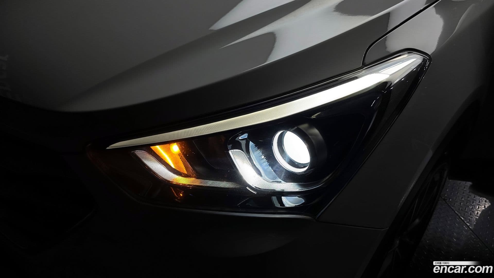 Main__Slider__Photo:Santafe Hyundai 2016.1-21