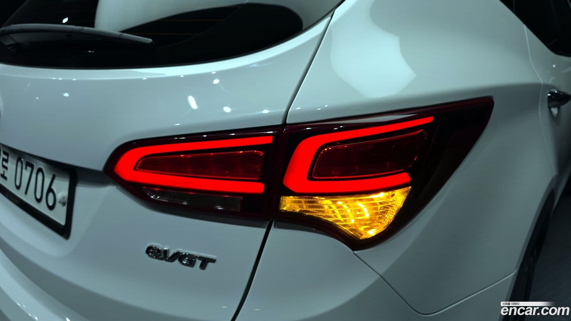 Main__Slider__Photo:Santafe Hyundai 2016.1-22