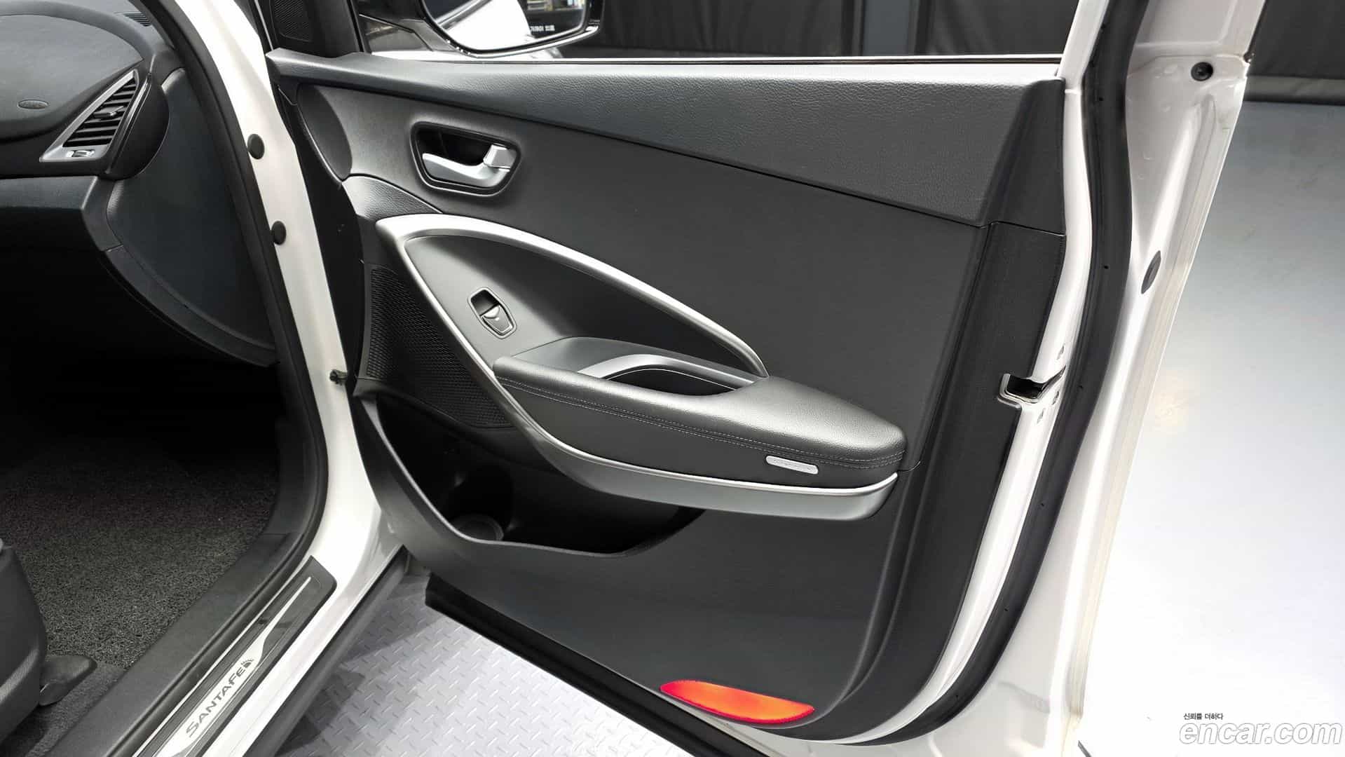Santafe Hyundai 2016.1-INNER-034