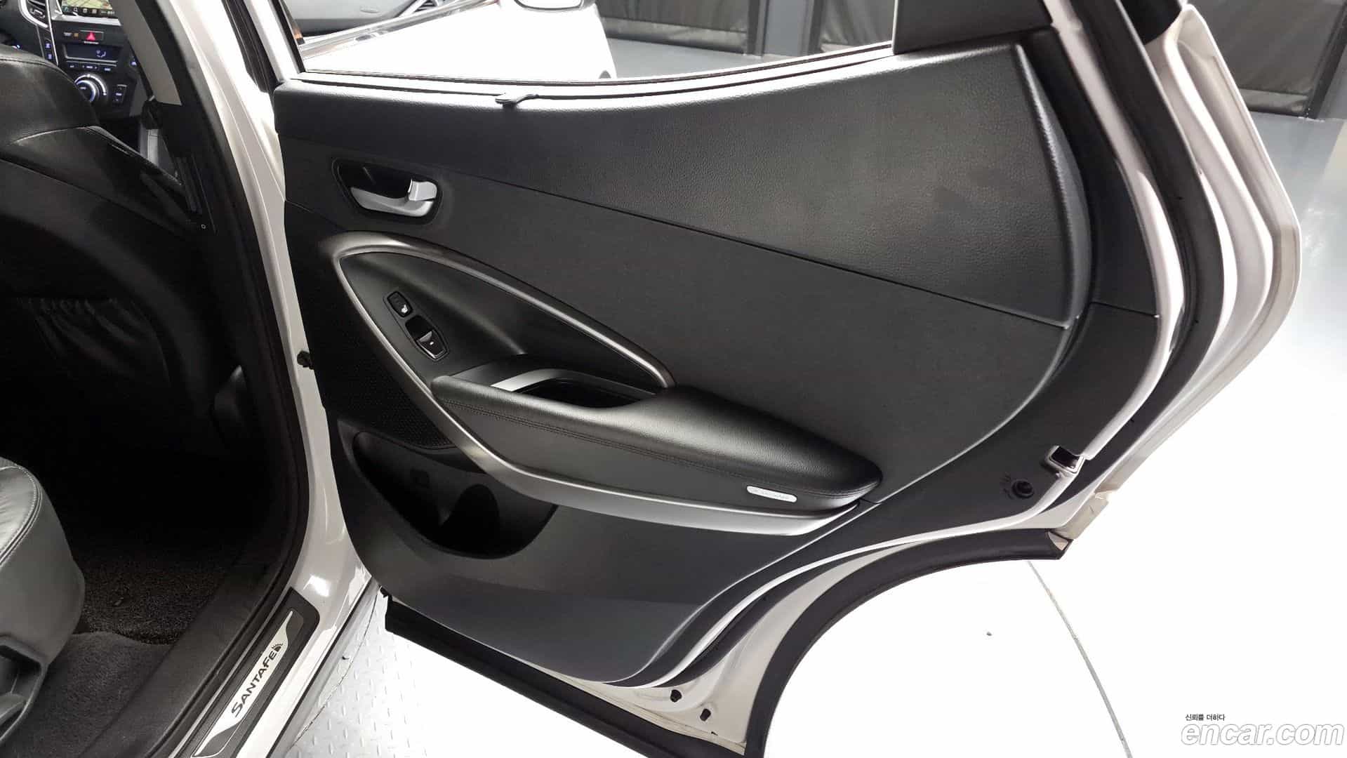 Santafe Hyundai 2016.1-INNER-035