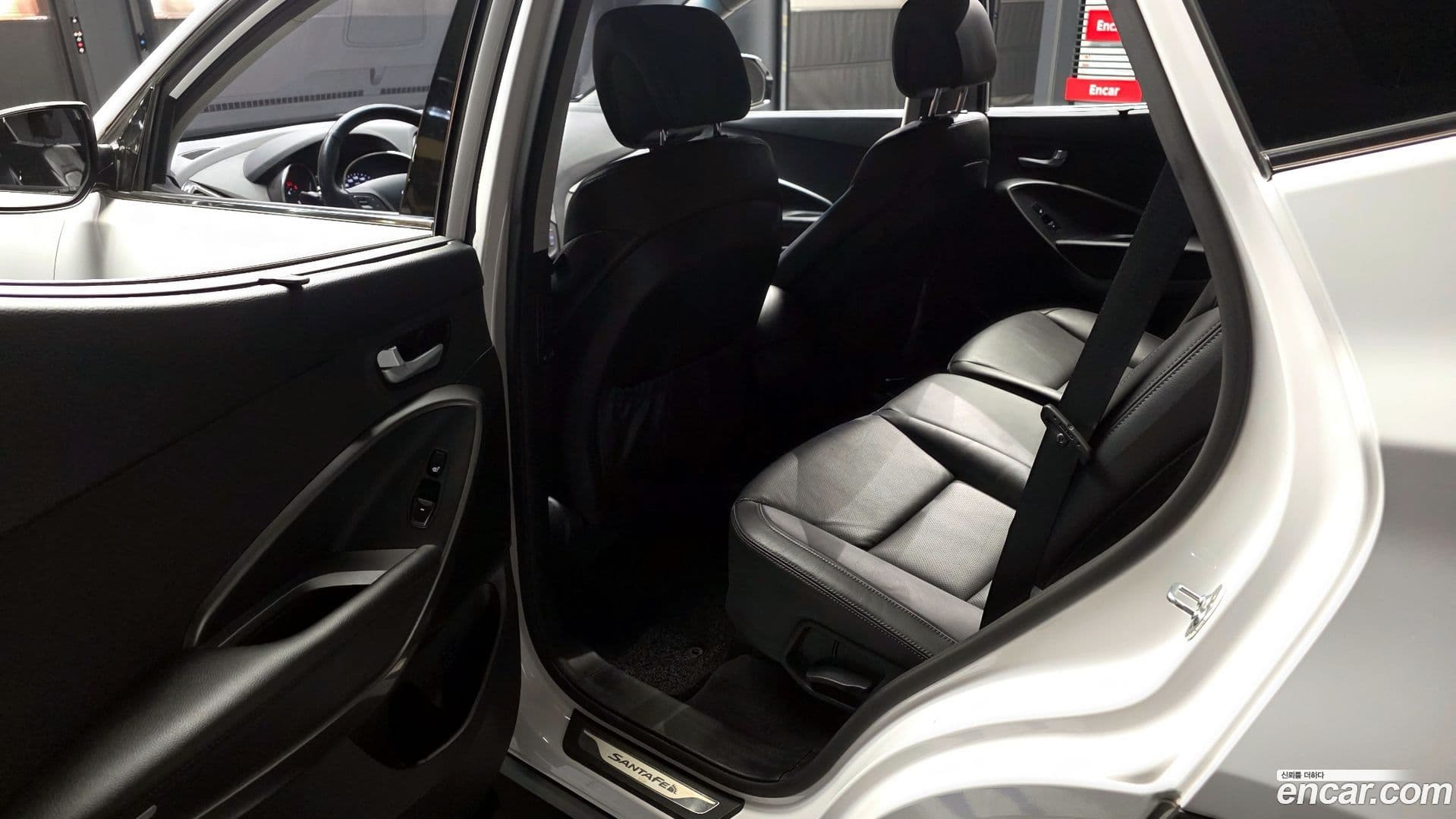 Main__Slider__Photo:Santafe Hyundai 2016.1-25