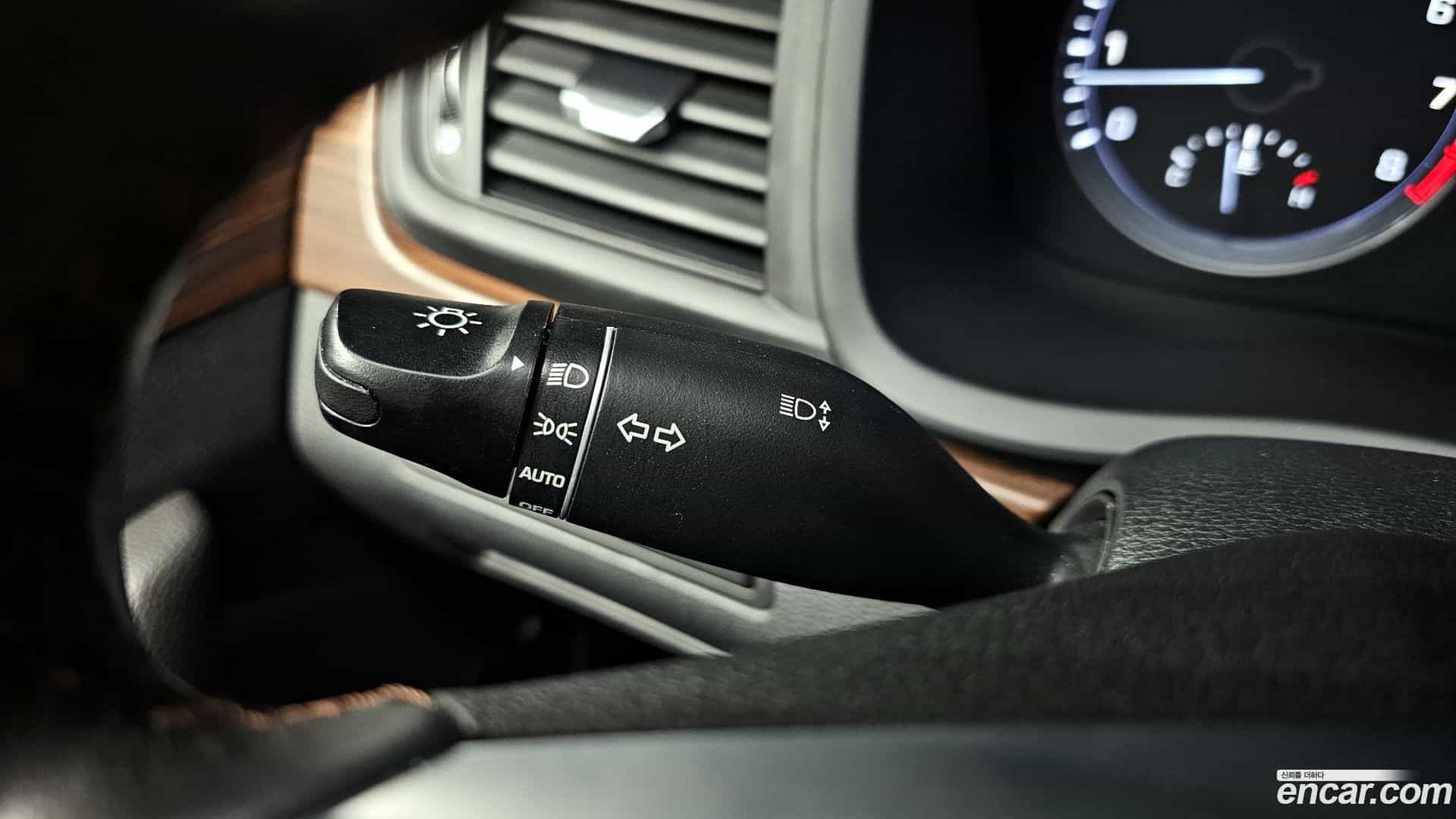 Sonata Hyundai 2018.6-OPTION-041
