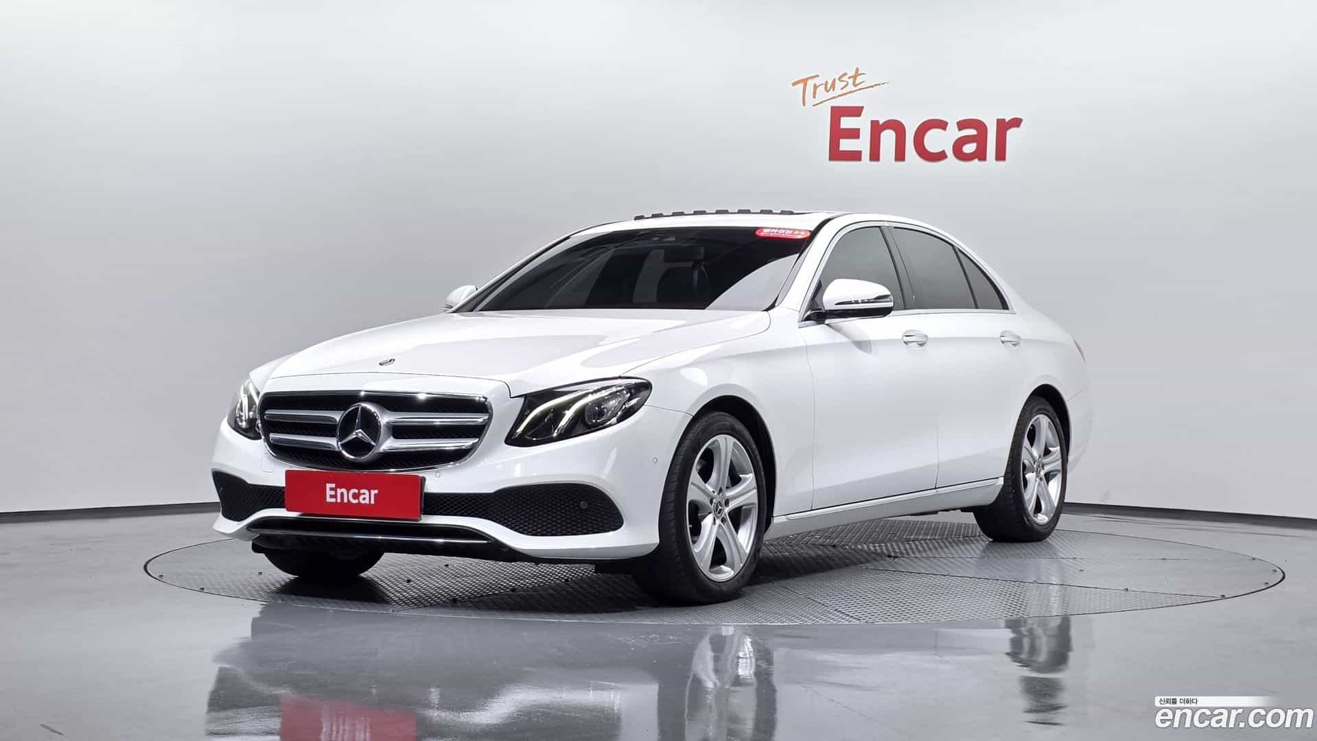 E-Class Mercedes-Benz 2017.6-THUMBNAIL-011