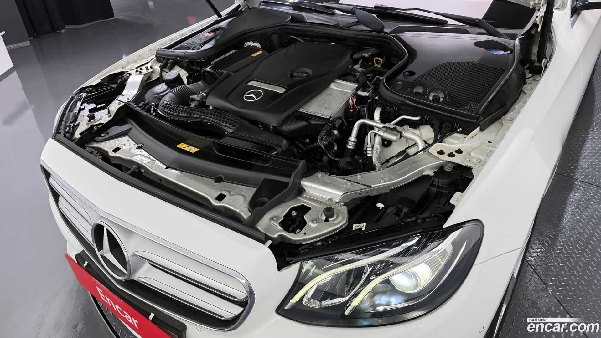 E-Class Mercedes-Benz 2017.6-OUTER-006
