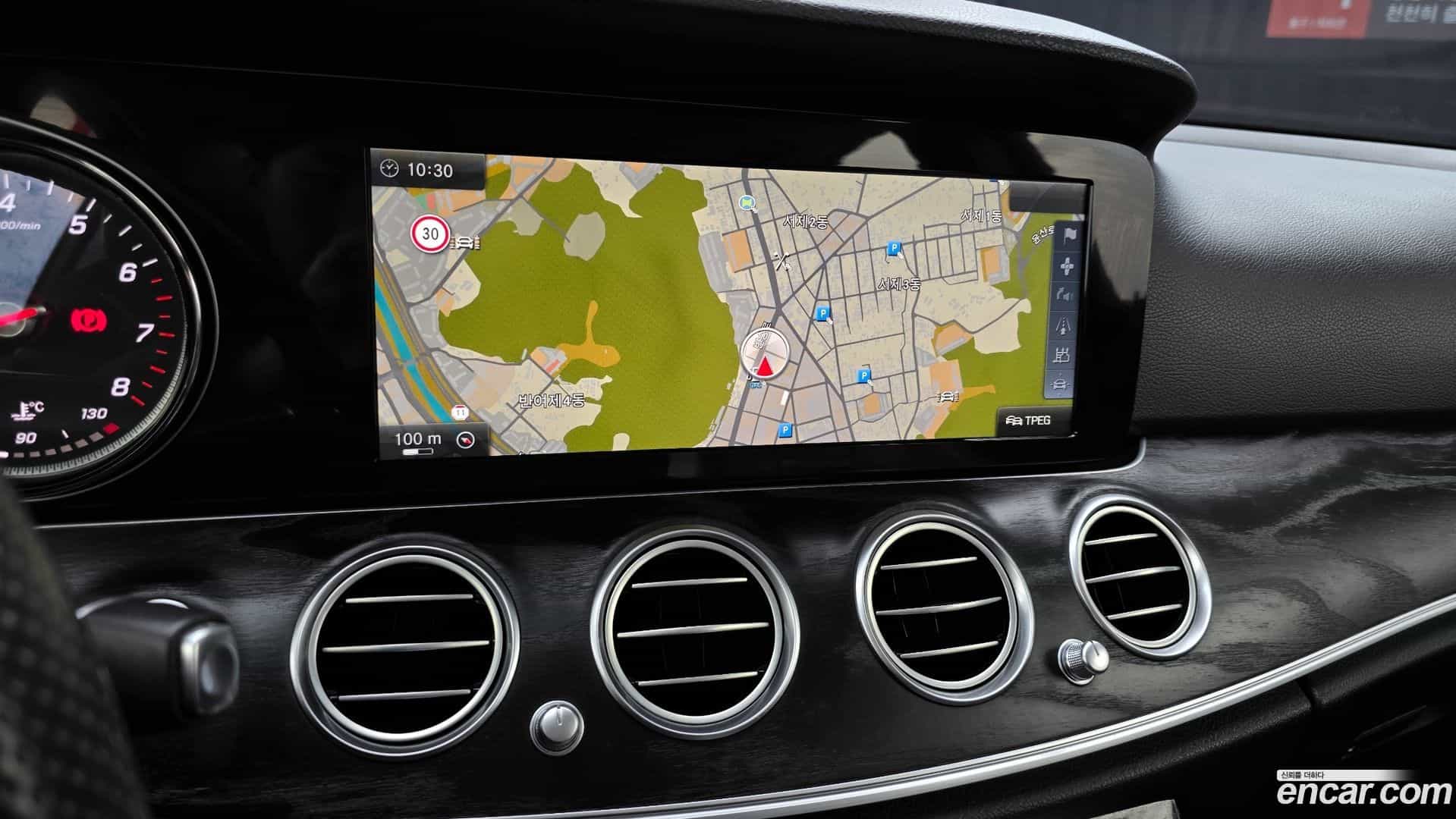 E-Class Mercedes-Benz 2017.6-OPTION-040