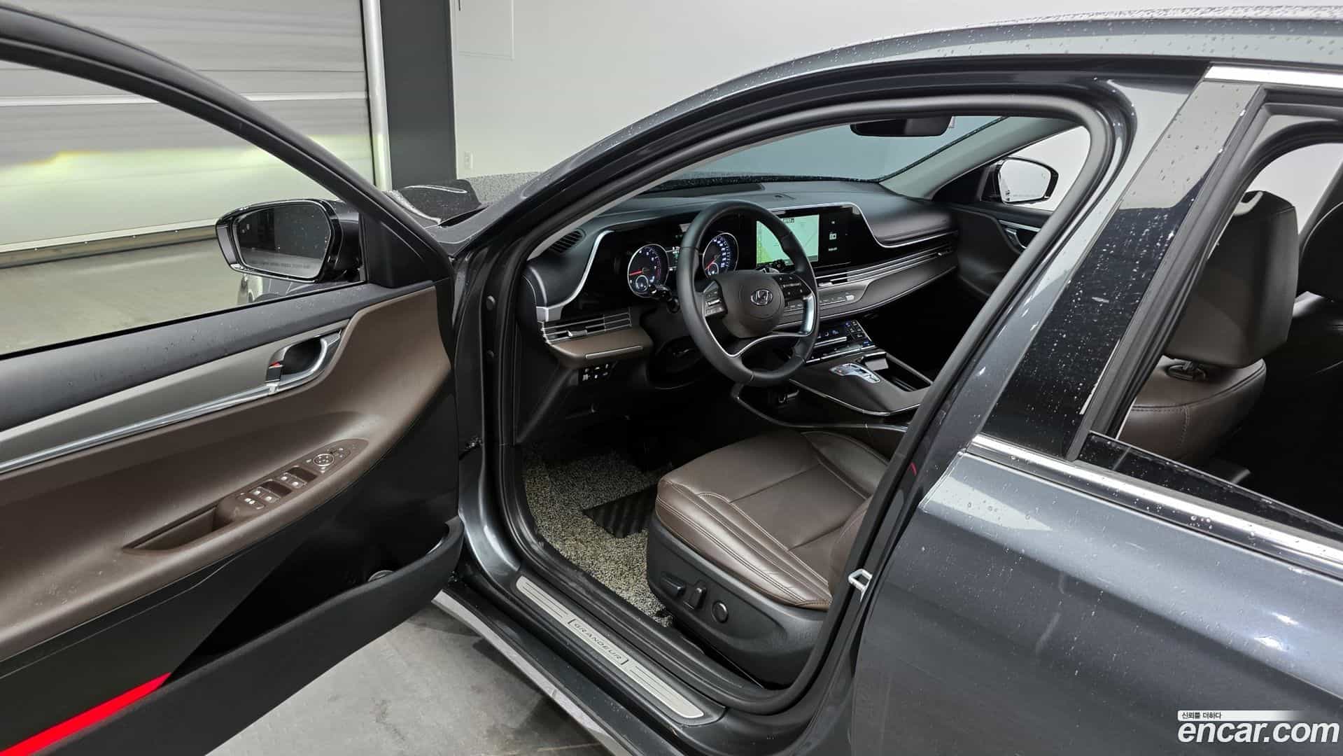 Grandeur Hyundai 2022.0-INNER-010